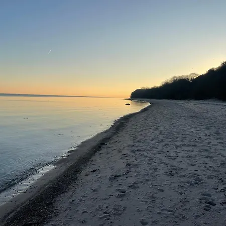 Διαμέρισμα Moderne In Strandnaehe *